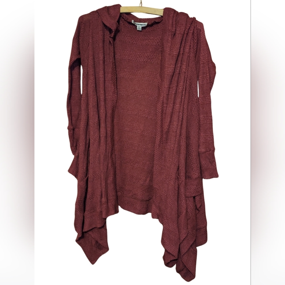 American Eagle Women's Deep Red Cardigan Sweater